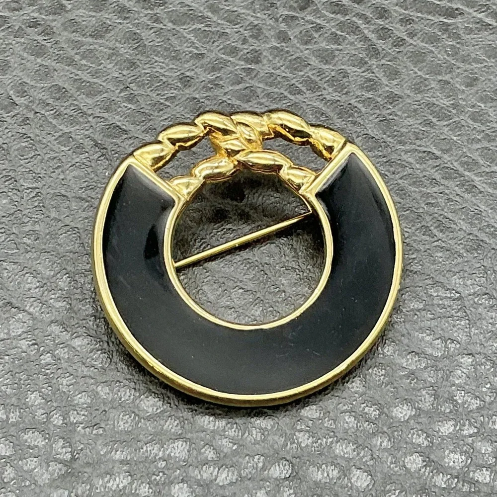 Vintage Monet Brooch Black Enamel Circle Pin Gold Tone Chain Link Round Jewelry